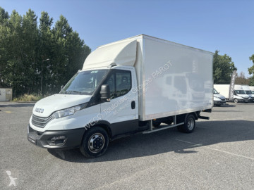 Caja cerrada Iveco