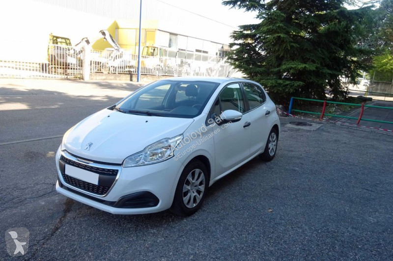 Véhicule utilitaire Peugeot STE 1,6 HDi 100