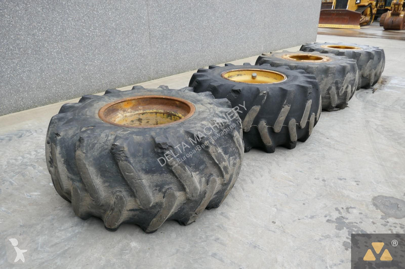 Véhicule utilitaire Caterpillar Wheel GP 30.5L-32