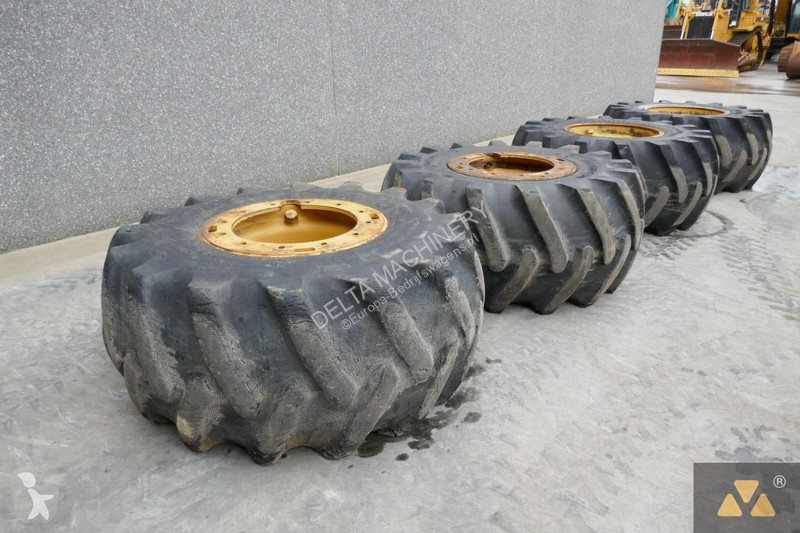 Véhicule utilitaire Caterpillar Wheel GP 30.5L-32