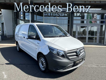 Fourgon long Mercedes