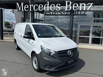 Furgón largo Mercedes