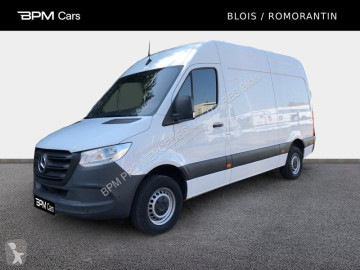 Fourgon utilitaire Mercedes