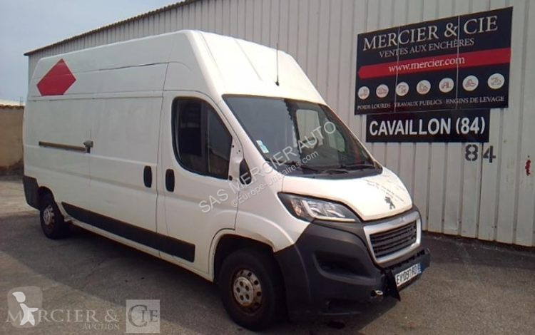 Véhicule utilitaire Peugeot