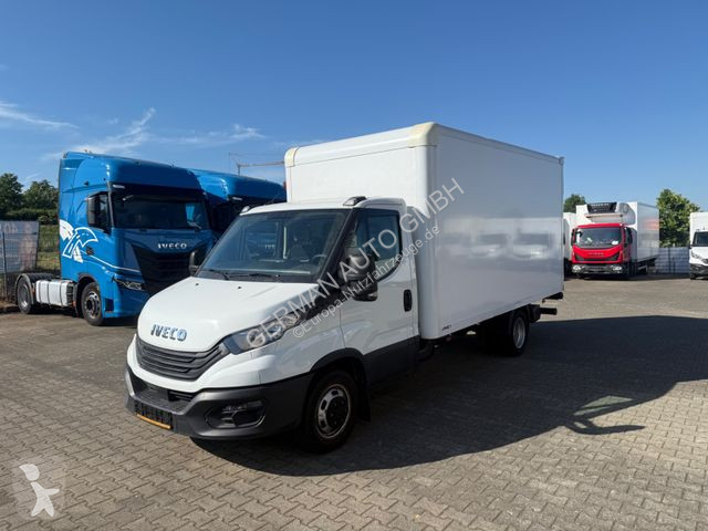 Véhicule utilitaire Iveco 35C16 Koffer...