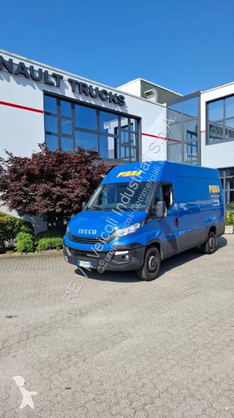 Furgão médio Iveco