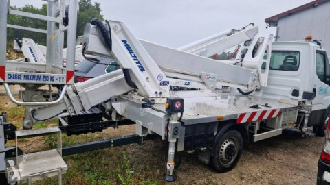 Con plataforma Iveco
