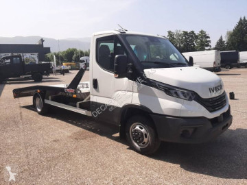 Grúa portacoches Iveco nueva