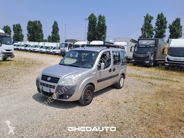 Furgoneta Fiat DOBLO