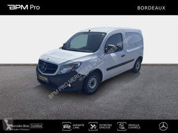 Fourgon utilitaire Mercedes
