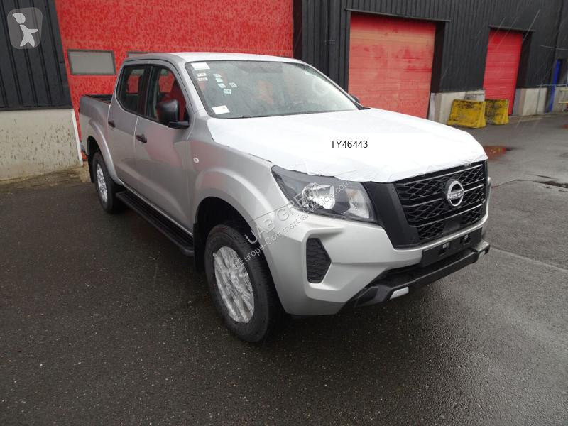 Véhicule utilitaire Nissan