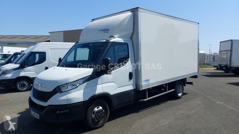 Véhicule utilitaire Iveco 35C16