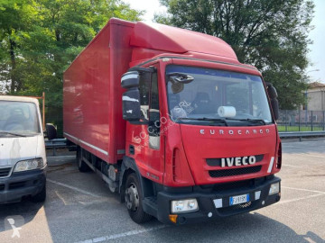 Utilitară cu prelată şi obloane Iveco