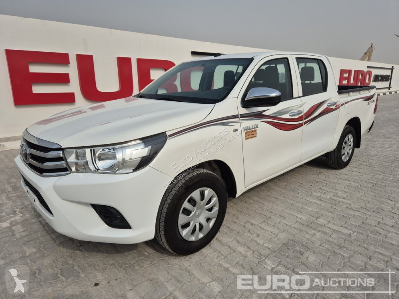Furgoneta Toyota Hilux