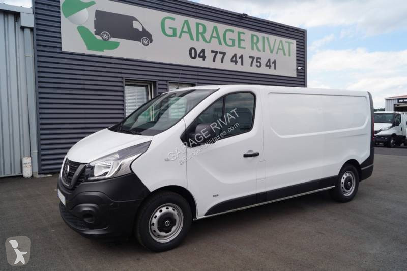 Véhicule utilitaire Nissan