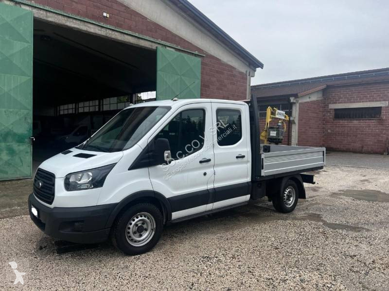 Véhicule utilitaire Ford