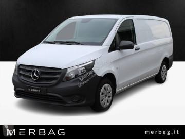 Fourgon utilitaire Mercedes