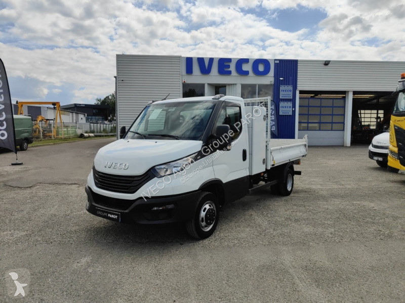 Veicolo commerciale Iveco 35C16H3.0 empattement...