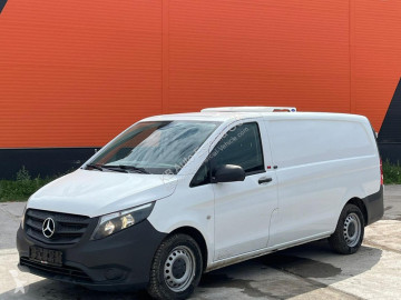 Fourgon utilitaire Mercedes