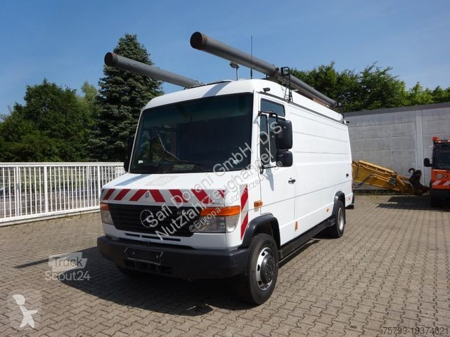 Furgoneta Mercedes 616D Kastenwagen 4x2