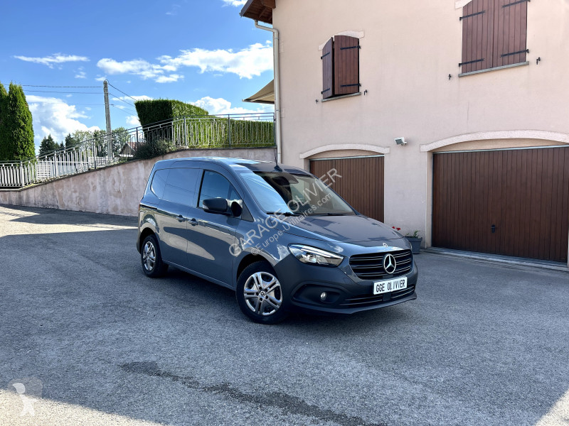 Véhicule utilitaire Mercedes Long 112 1.5 CDI...