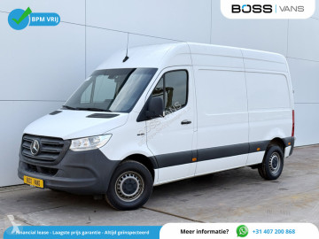 Fourgon utilitaire Mercedes