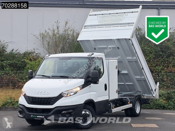 Con volquete Iveco