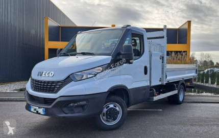 Con volquete estándar Iveco