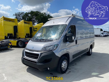 Caja cerrada Peugeot