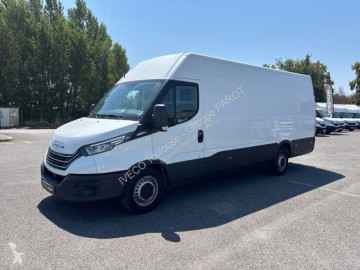 Caja cerrada Iveco