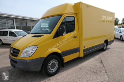 Utilitaire caisse grand volume Mercedes
