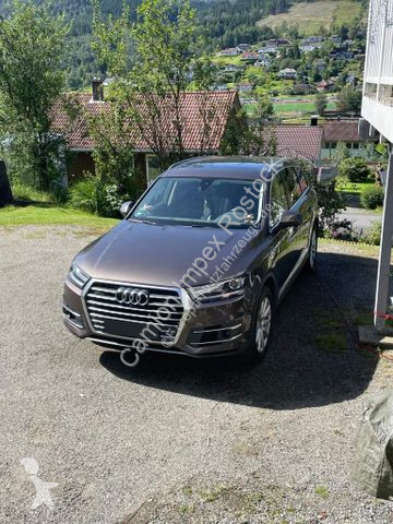 AudiQ7