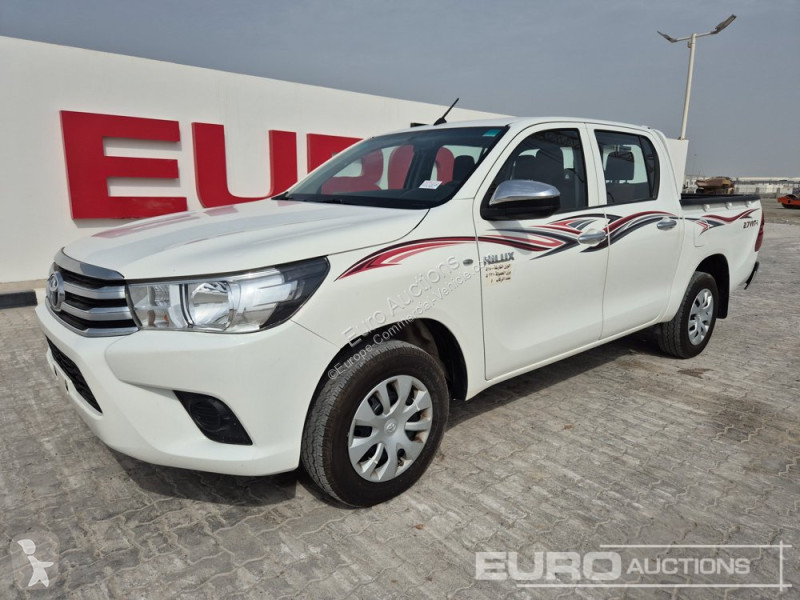 Furgoneta Toyota Hilux