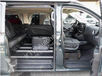 Mercedes minibus