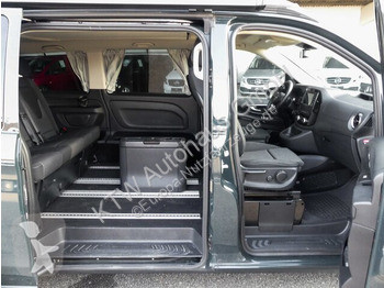 Mercedes minibus