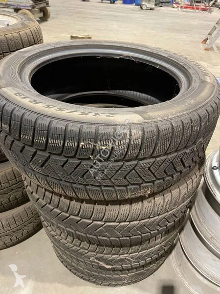 Nyttofordon *235/55 R19