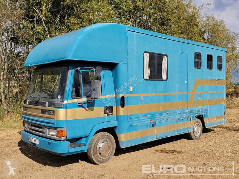 Véhicule utilitaire 45-150 TURBO