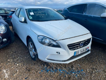 VolvoV40
