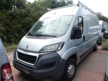 Fourgon utilitaire Peugeot