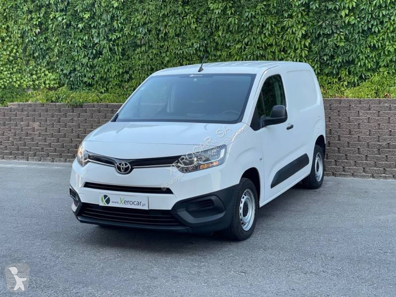Véhicule utilitaire Toyota City 1.5D-4D 100HP 3L