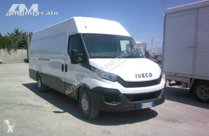Furgón largo Iveco