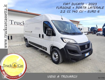 Furgón largo Fiat