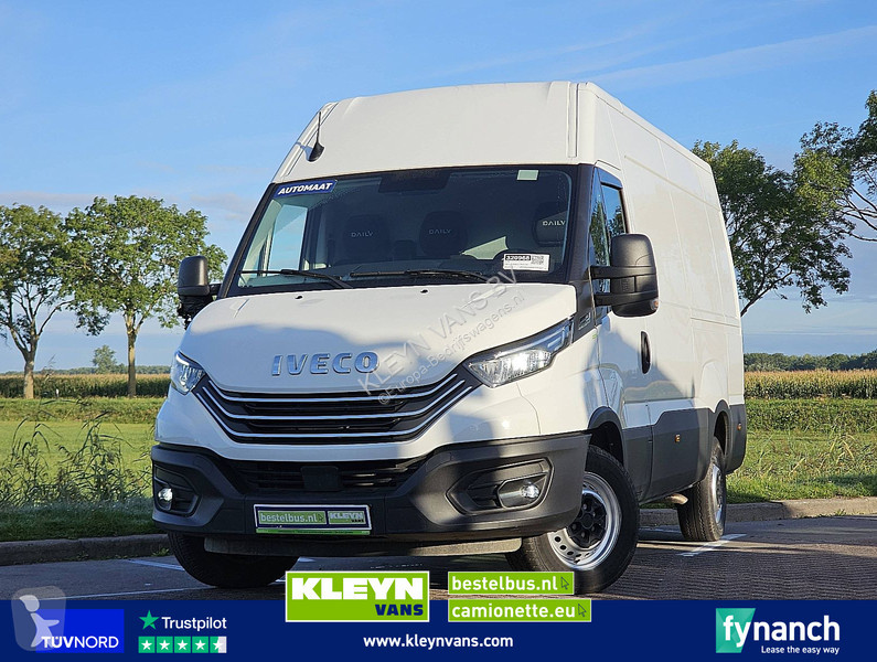 Véhicule utilitaire Iveco 35 S 14 ac automaat...