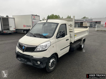 Con volquete Piaggio