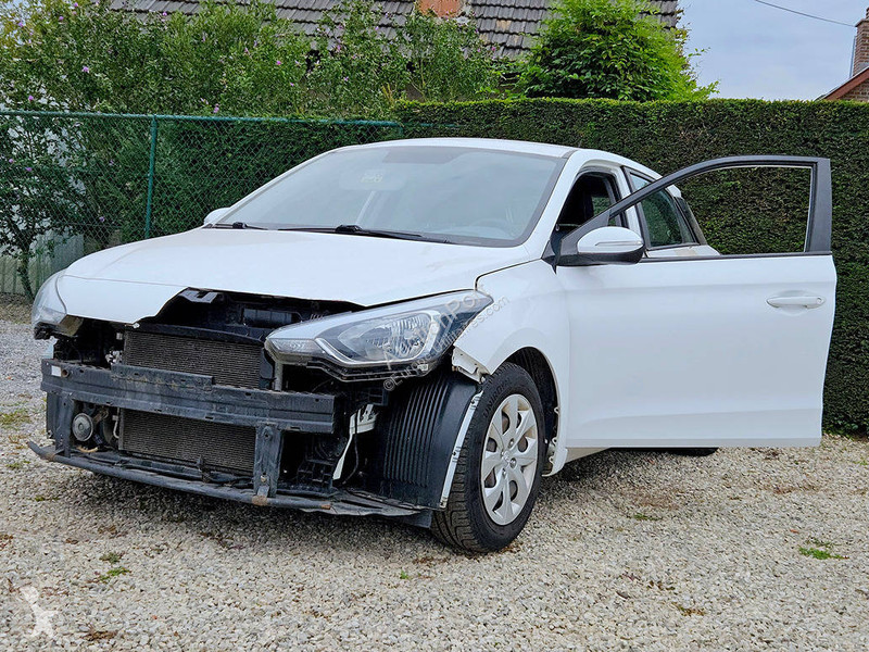 Véhicule utilitaire Hyundai 1.2 i20