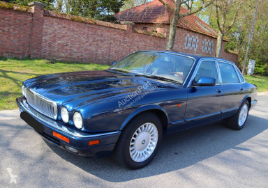JaguarXJ
