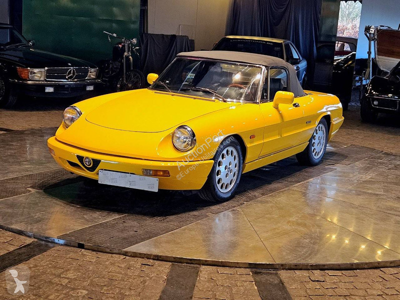 Véhicule utilitaire Alfa-Roméo (serie 4) _ 2000