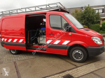 Fourgon utilitaire Mercedes