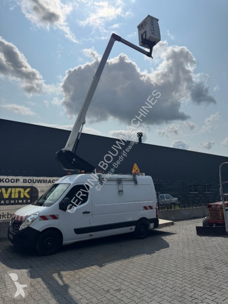 Véhicule utilitaire Renault Klubb K 32