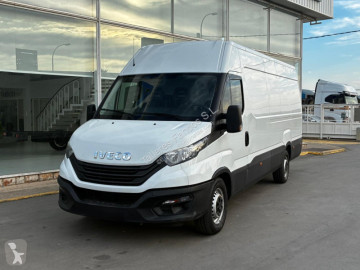 Caja cerrada Iveco